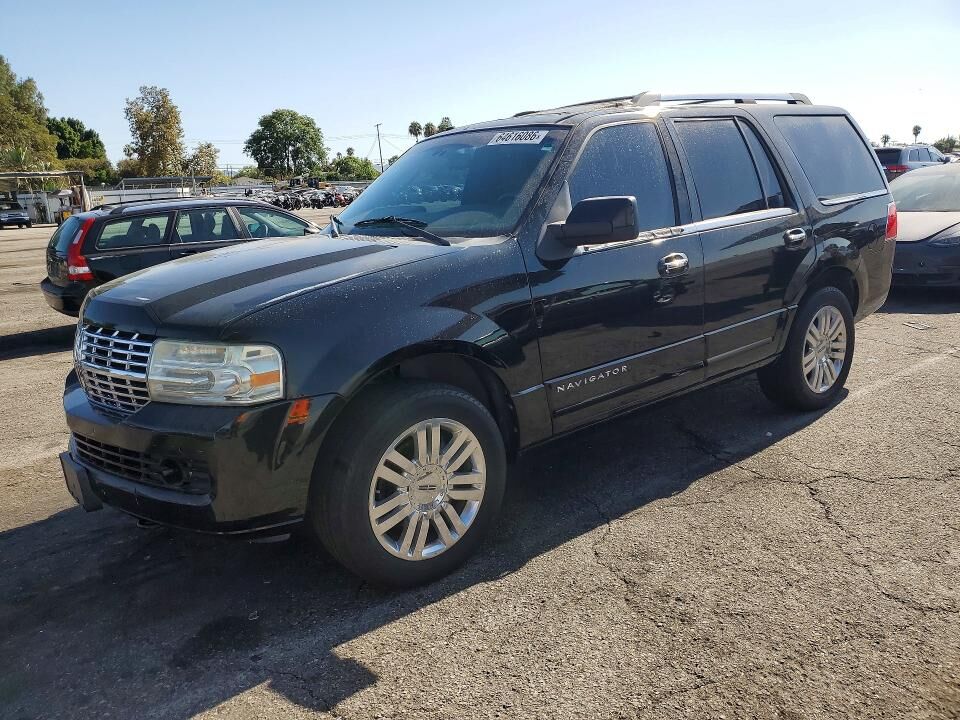 2011 LINCOLN Navigator
