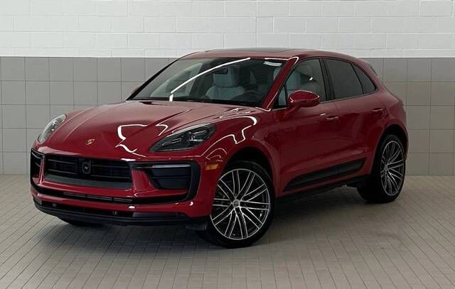 2026 PORSCHE Macan