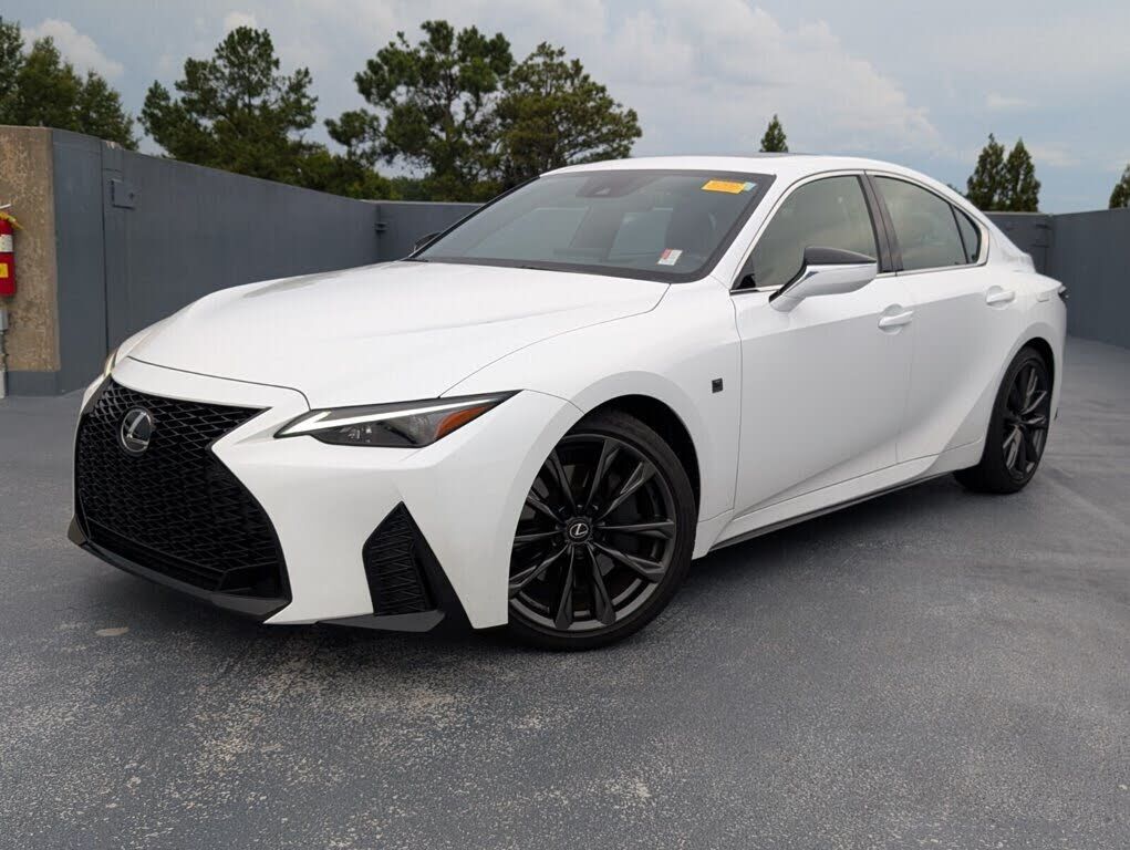 2025 LEXUS IS