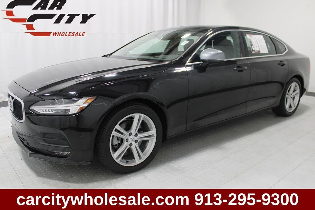 2018 VOLVO S90