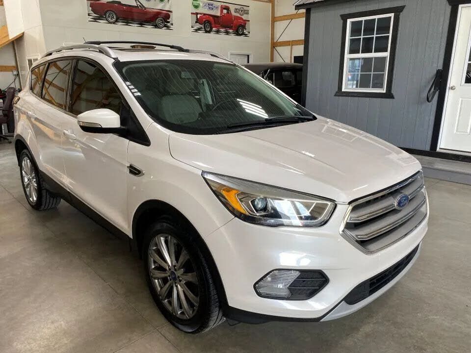 2017 FORD Escape