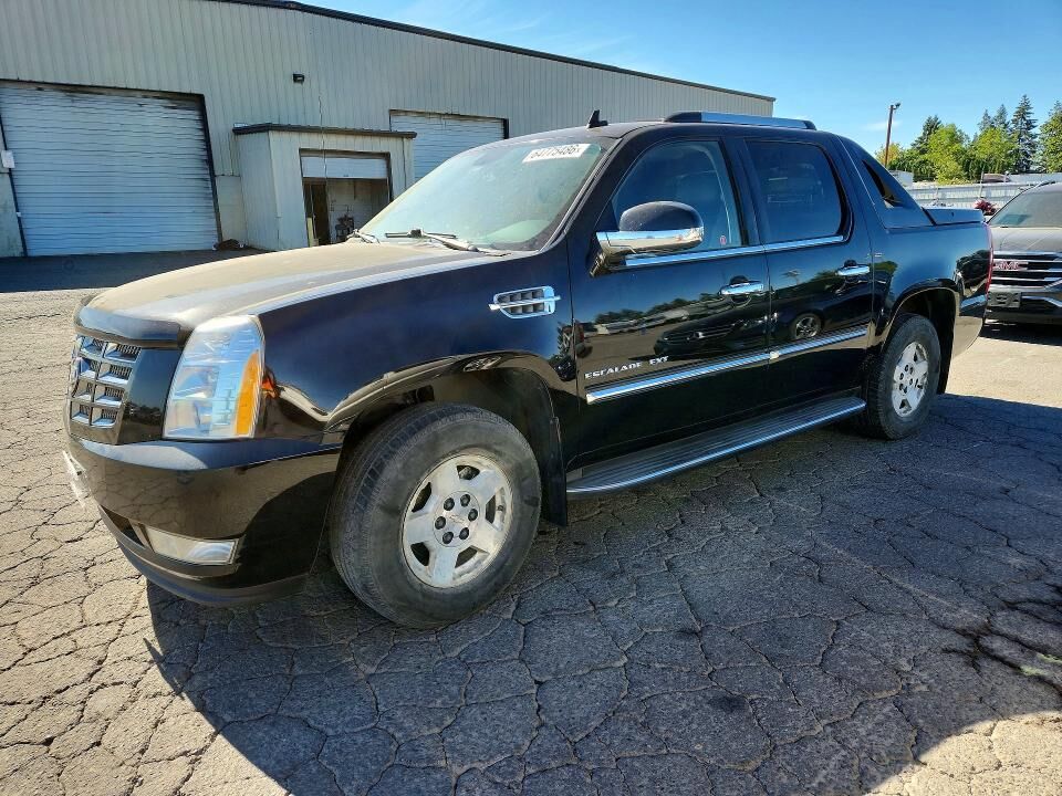 2011 CADILLAC Escalade