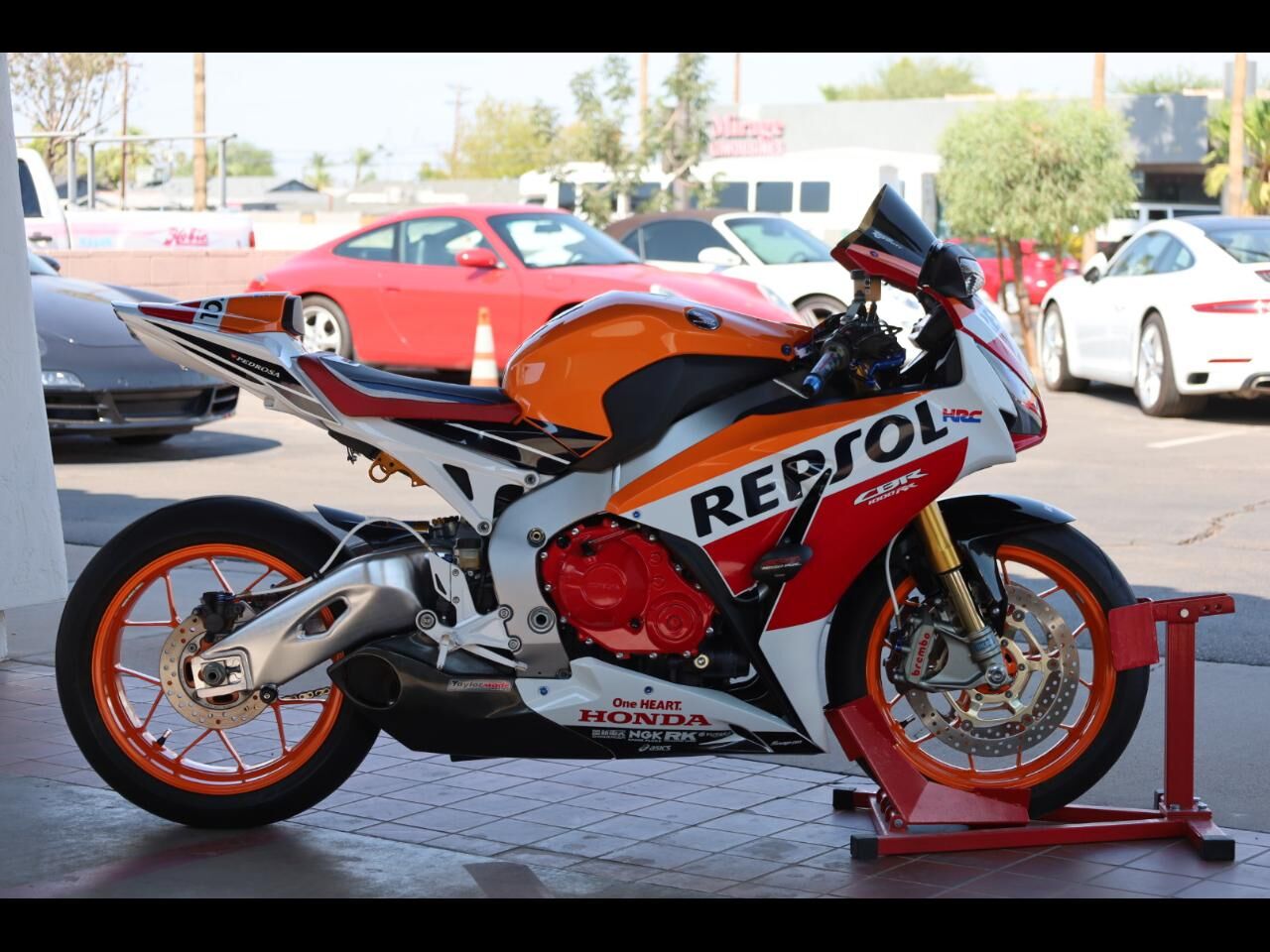 2016 HONDA CB