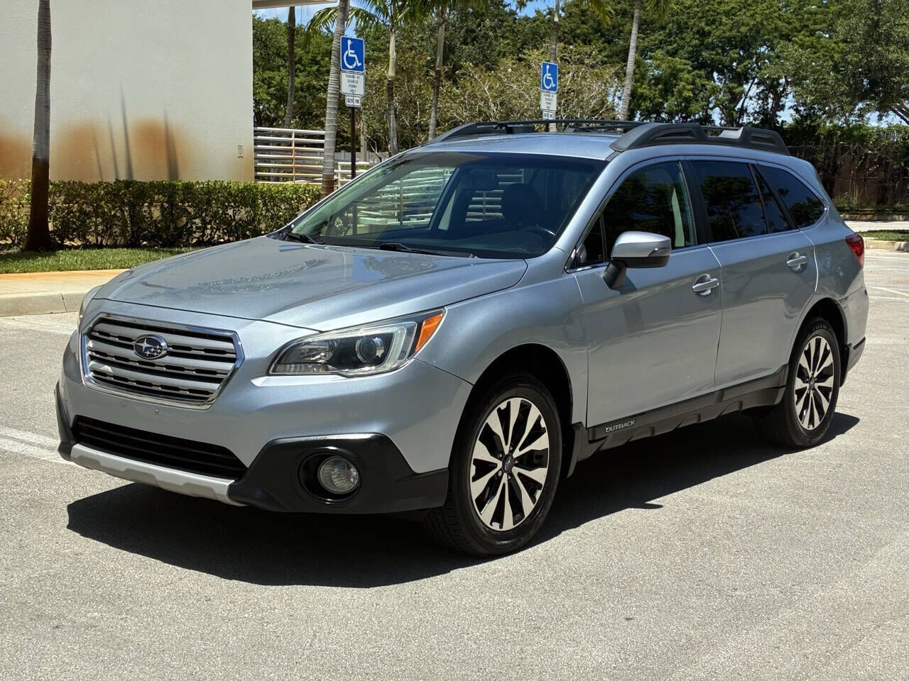 2015 SUBARU Outback