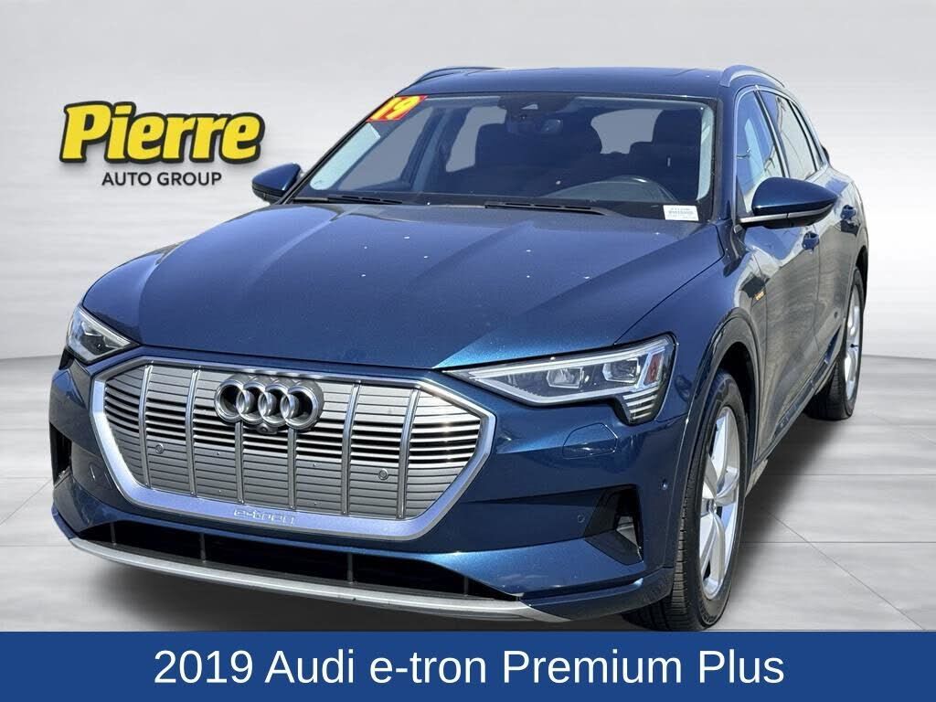 2019 AUDI e-tron
