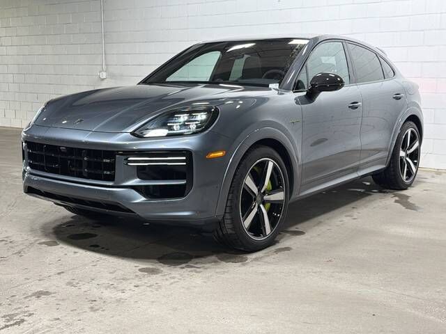 2026 PORSCHE Cayenne