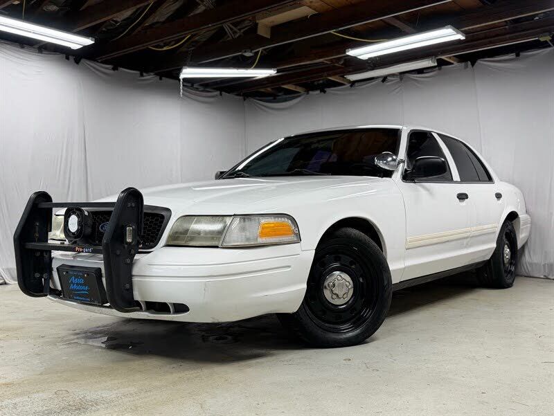 2010 FORD Crown Victoria