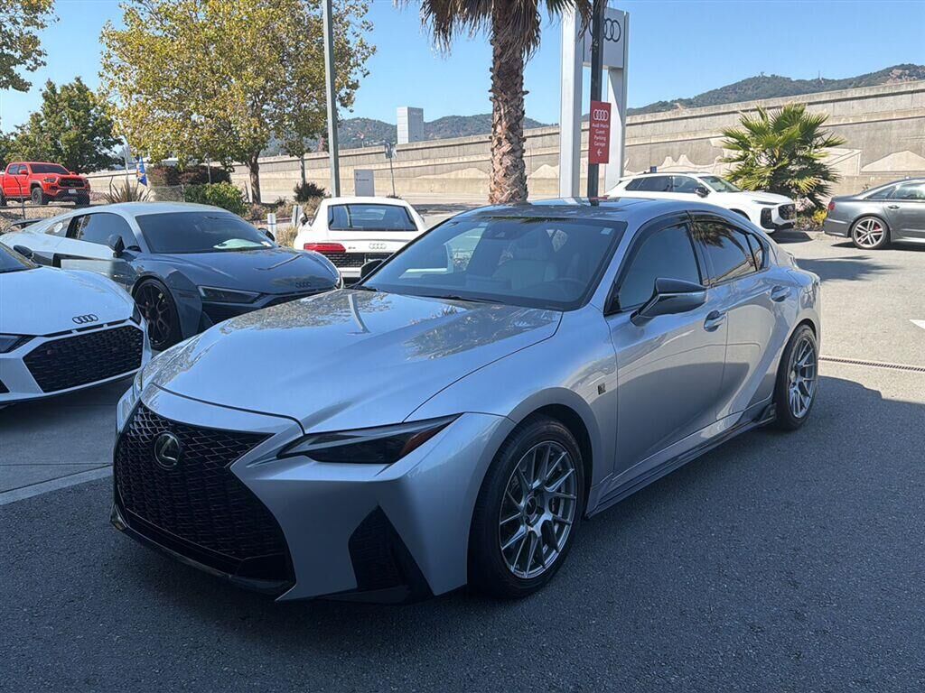 2023 LEXUS IS