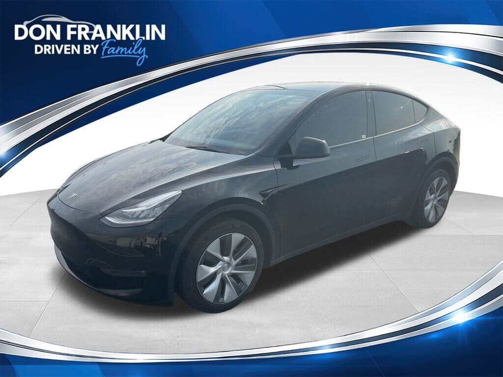 2023 TESLA Model Y