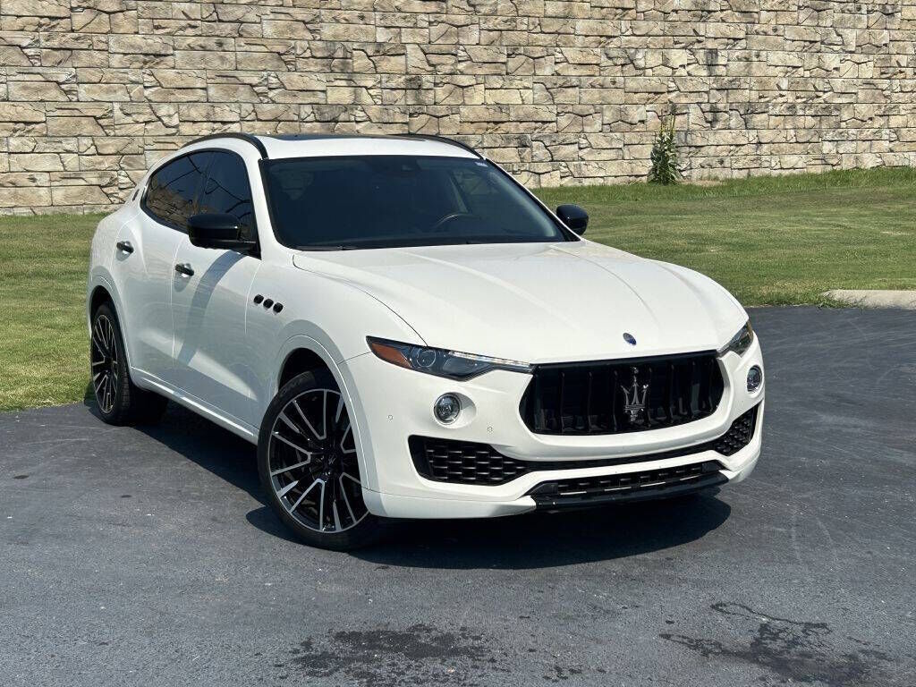 2017 MASERATI Levante