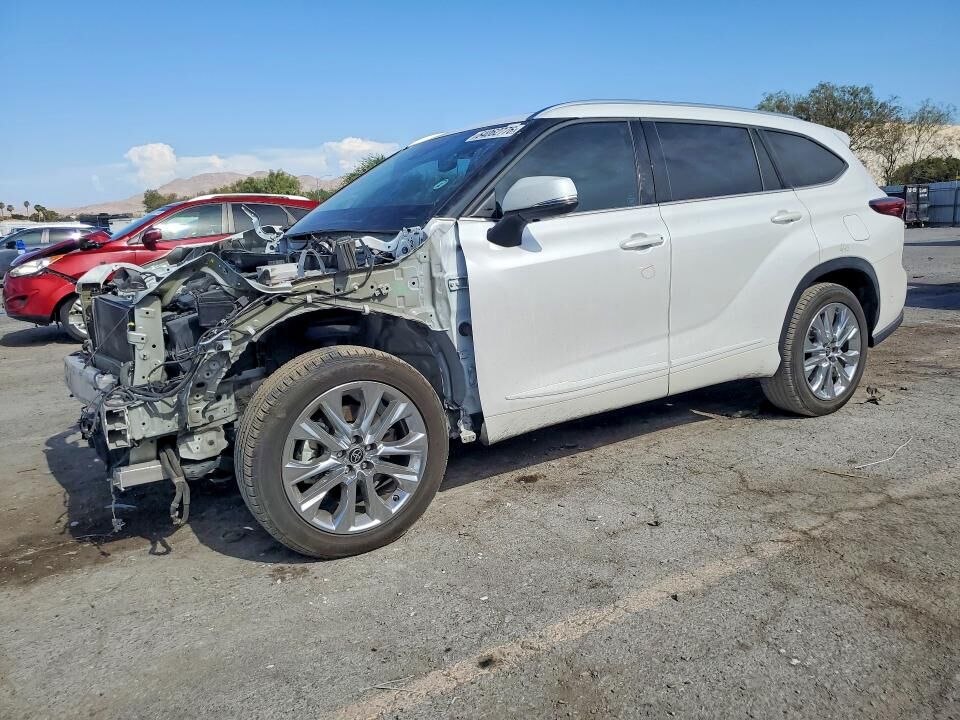 2023 TOYOTA Highlander