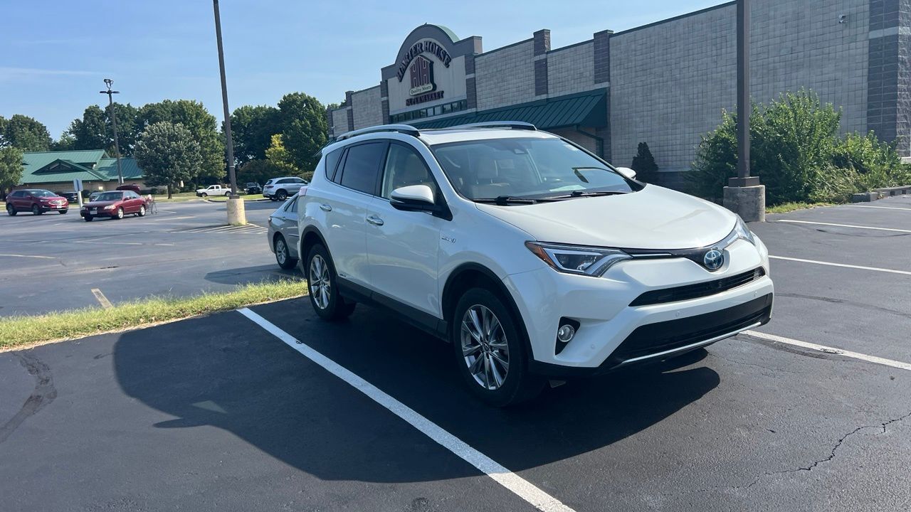 2016 TOYOTA RAV4