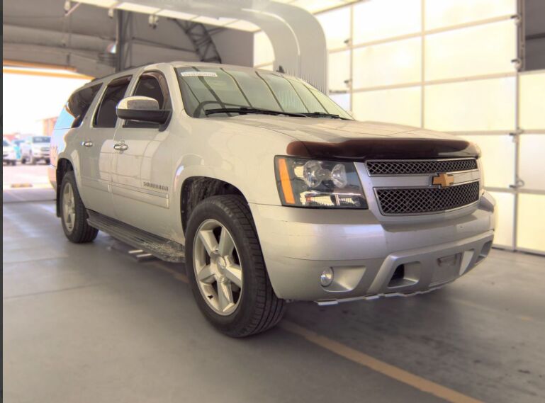 2013 CHEVROLET Suburban