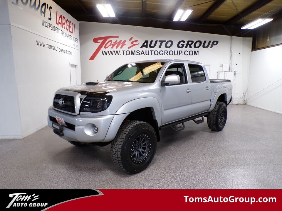 2011 TOYOTA Tacoma