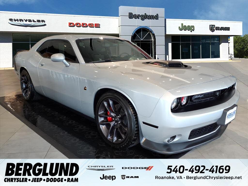 2020 DODGE Challenger