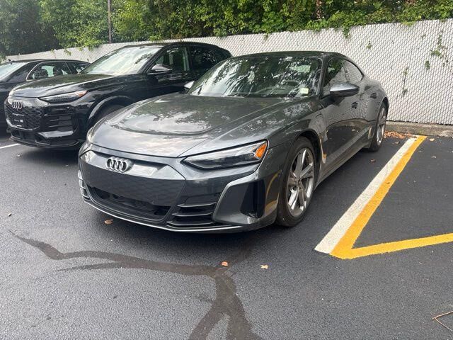 2023 AUDI e-tron GT