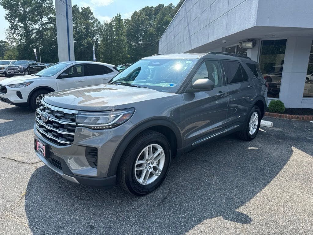 2025 FORD Explorer