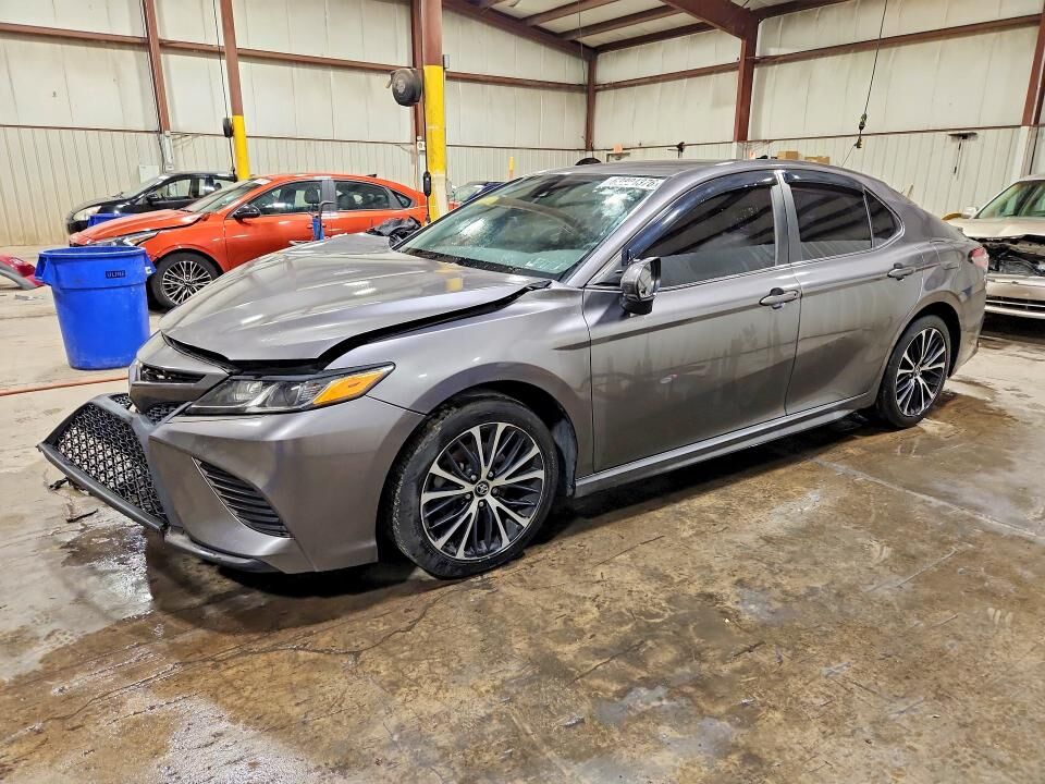 2019 TOYOTA Camry