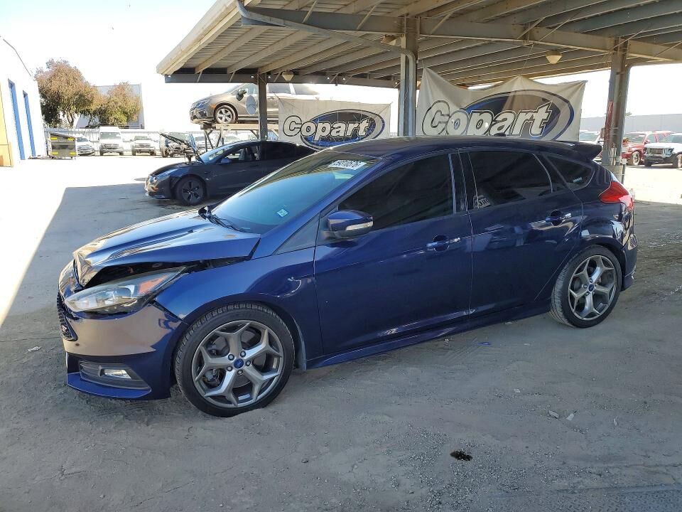 2016 FORD Focus