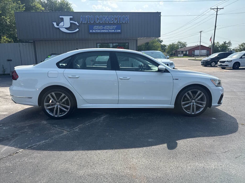 2018 VOLKSWAGEN Passat