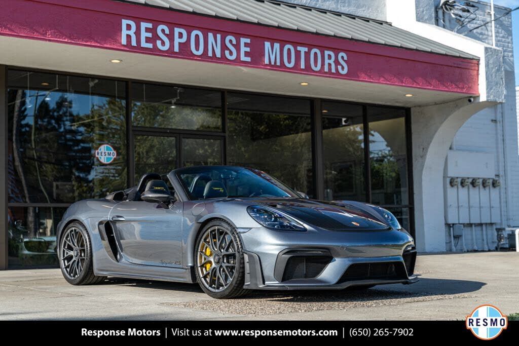 2024 PORSCHE 718