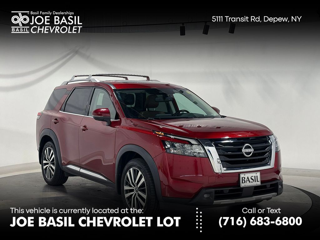 2022 NISSAN Pathfinder
