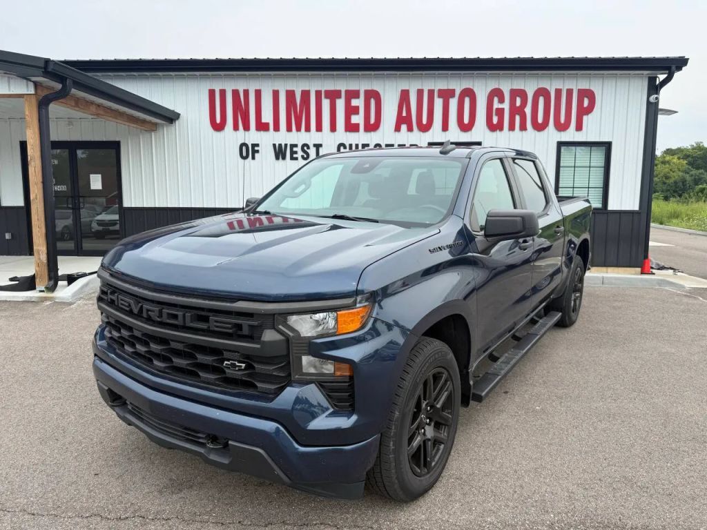 2023 CHEVROLET Silverado