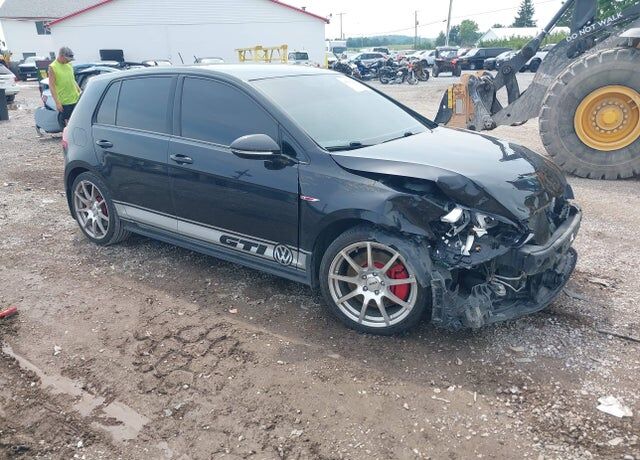 2017 VOLKSWAGEN Golf GTI