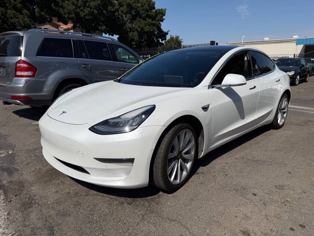 2020 TESLA Model 3