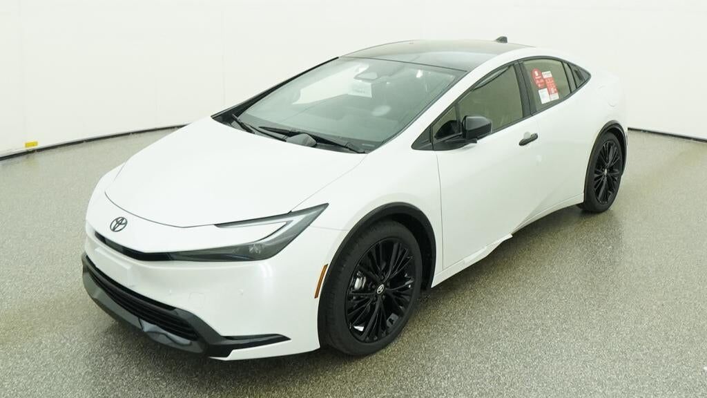 2027 TOYOTA PRIUS