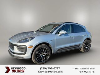 2023 PORSCHE Macan