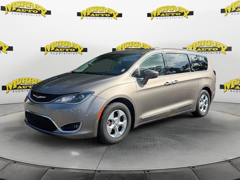 2017 CHRYSLER Pacifica