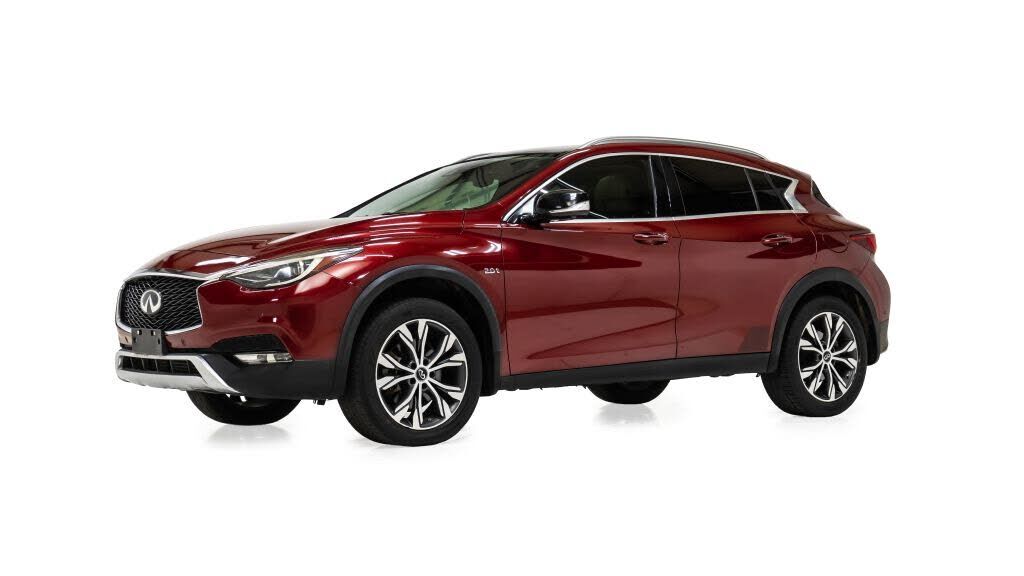 2017 INFINITI QX30
