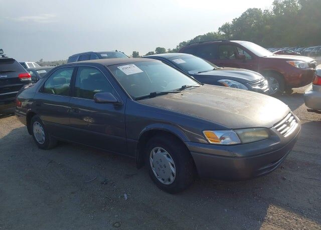 1998 TOYOTA Camry