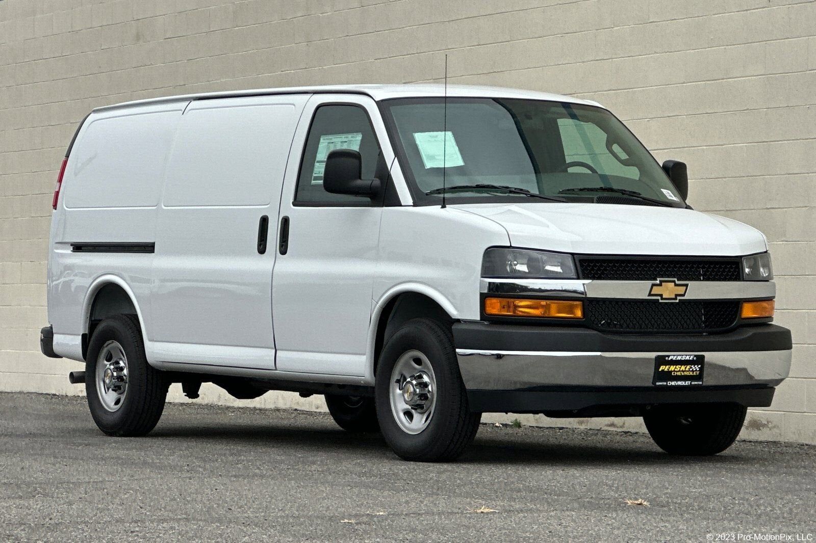 2026 CHEVROLET Express