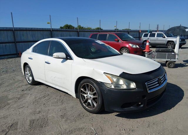 2012 NISSAN Maxima