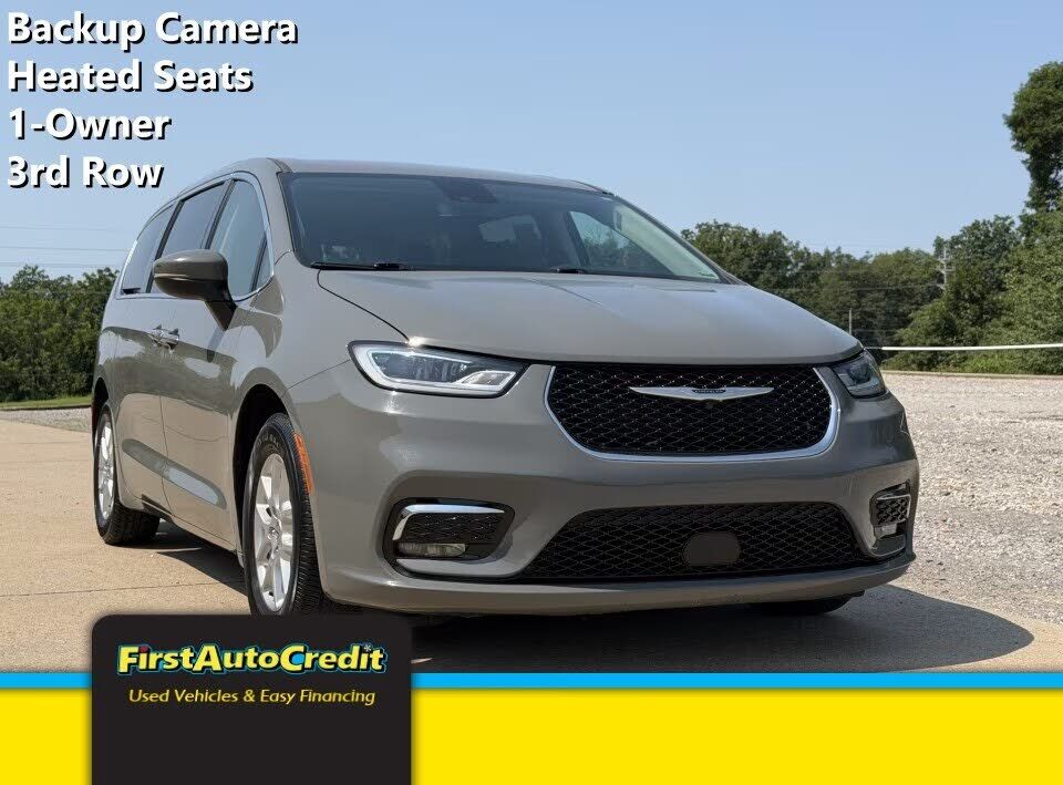2023 CHRYSLER Pacifica