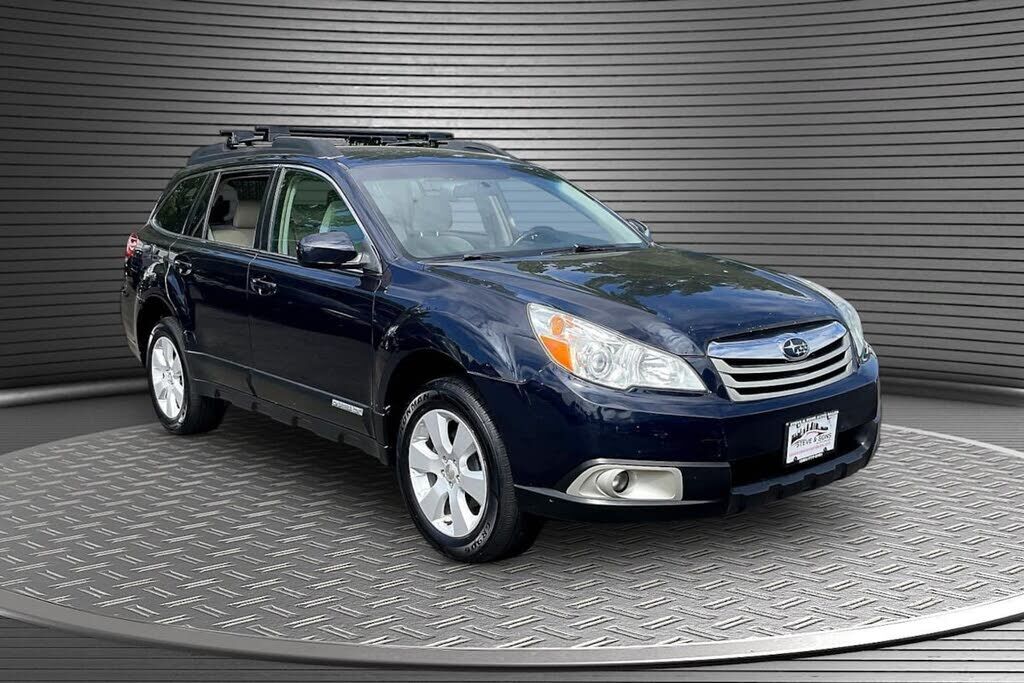 2012 SUBARU Outback