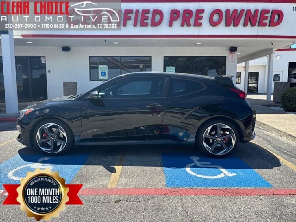 2019 HYUNDAI Veloster