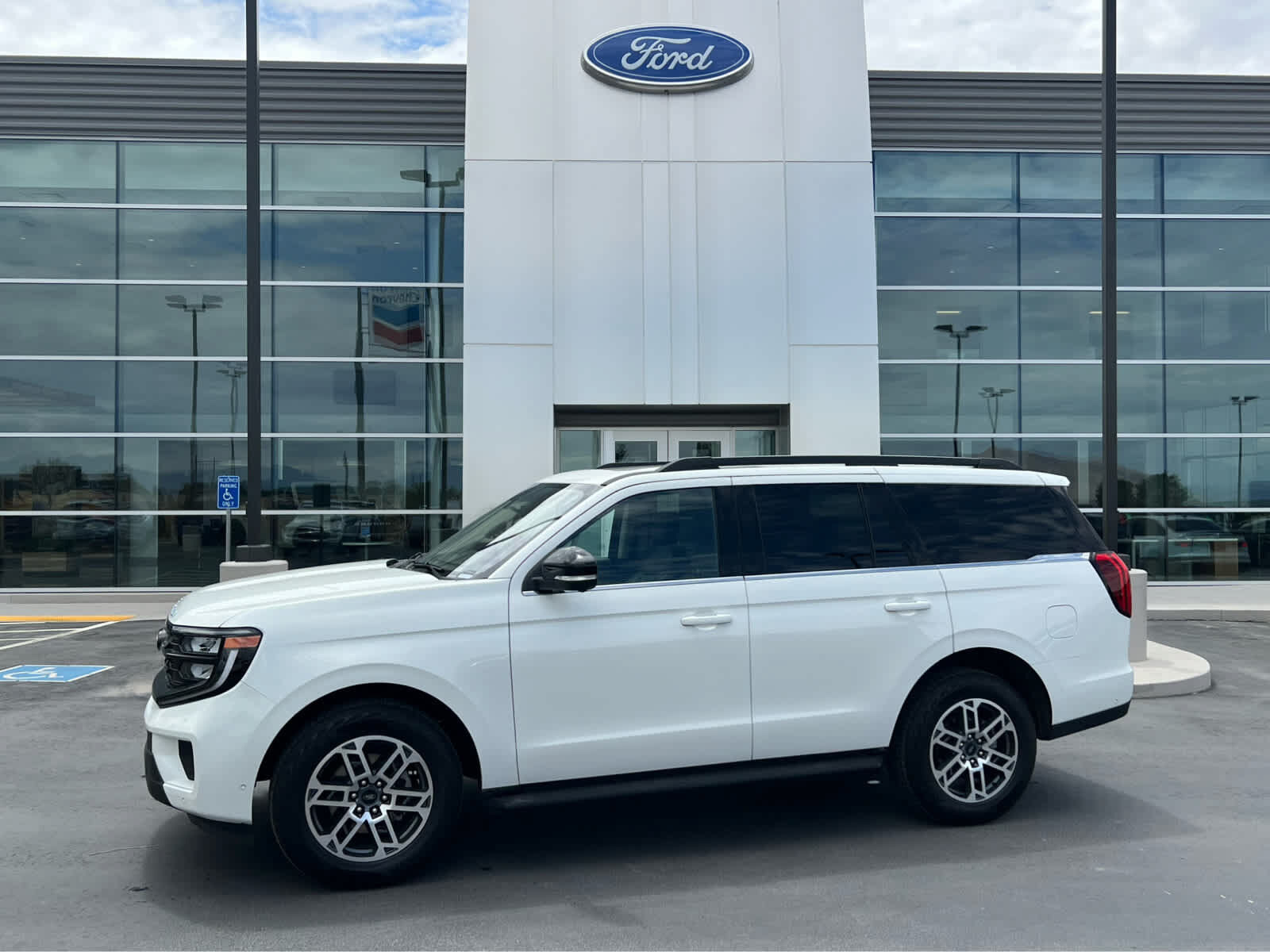 2025 FORD Expedition