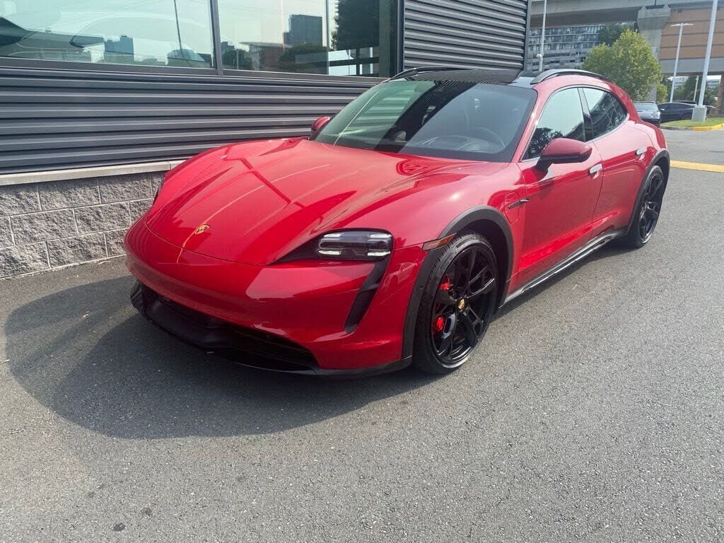 2023 PORSCHE Taycan