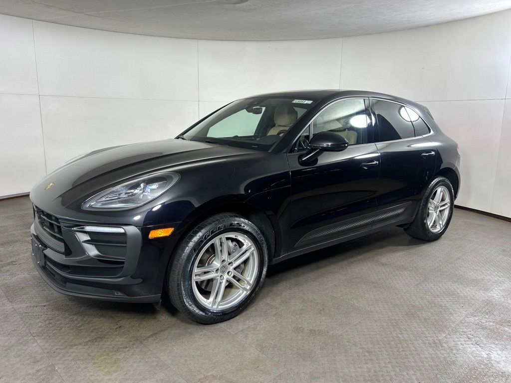 2023 PORSCHE Macan