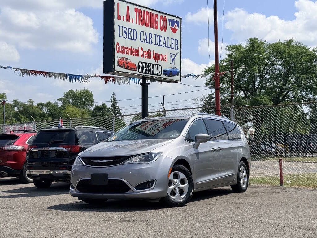 2017 CHRYSLER Pacifica