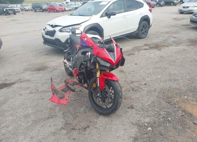 2022 HONDA CB