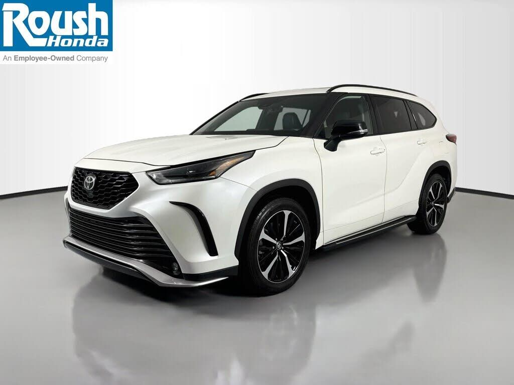 2021 TOYOTA Highlander