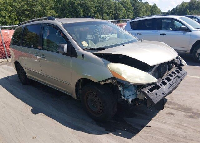 2006 TOYOTA Sienna