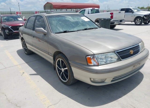 1999 TOYOTA Avalon