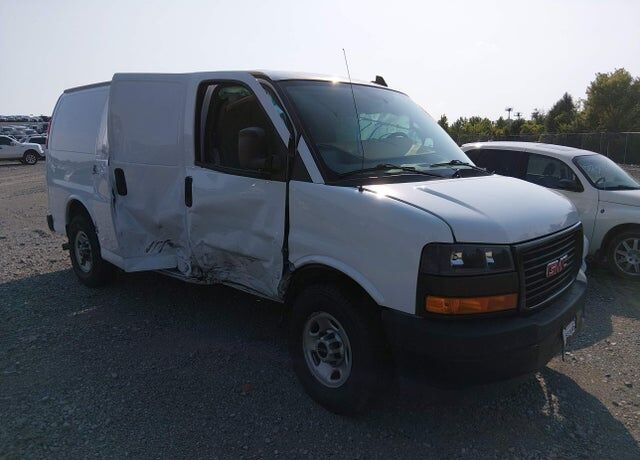 2022 GMC Savana