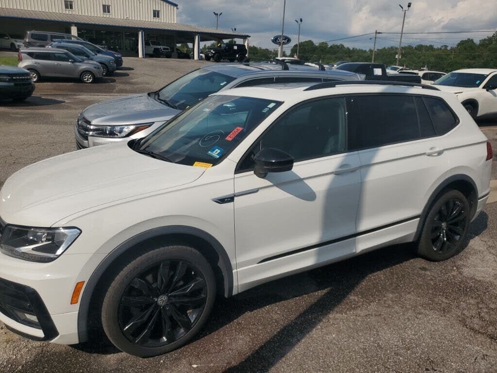 2020 VOLKSWAGEN Tiguan