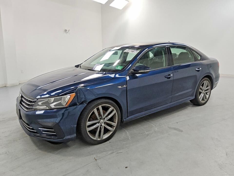 2018 VOLKSWAGEN Passat